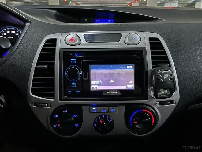 Hyundai i20 2011, 185,000 km - 1.2 l - Bakı