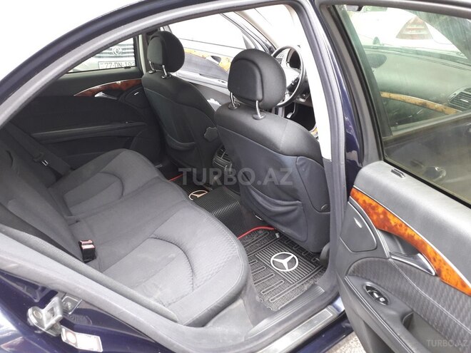 Mercedes E 220 2002, 365,000 km - 2.2 л - Bakı