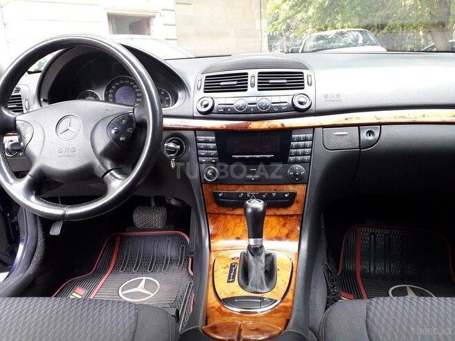 Mercedes E 220 2002, 365,000 km - 2.2 л - Bakı