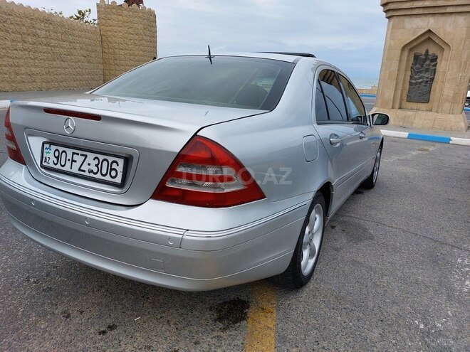 Mercedes C 240 2000, 286,000 km - 2.4 l - Bakı