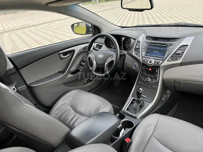 Hyundai Elantra 2015, 48,000 km - 1.8 l - Bakı