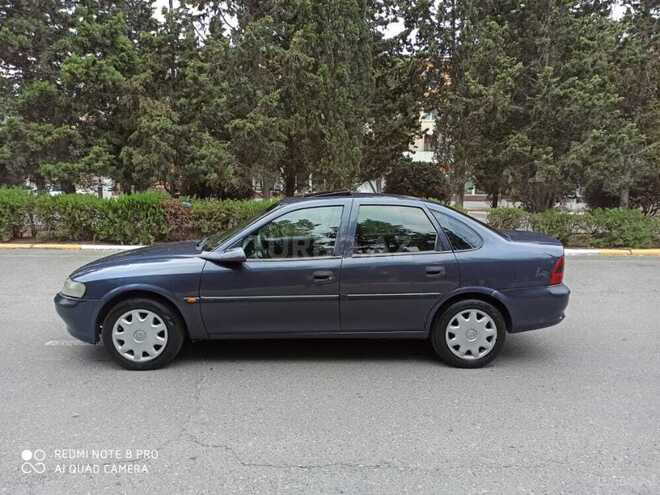 Opel Vectra 1997, 324,000 km - 1.6 l - Sumqayıt