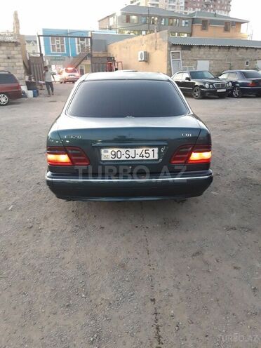 Mercedes E 320 1999, 451,000 km - 3.2 l - Xırdalan