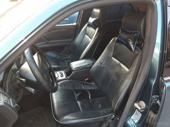 Mercedes E 320 1999, 451,000 km - 3.2 l - Xırdalan