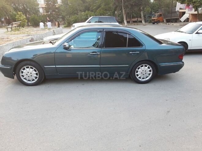 Mercedes E 320 1999, 451,000 km - 3.2 l - Xırdalan