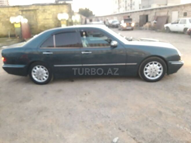 Mercedes E 320 1999, 451,000 km - 3.2 l - Xırdalan