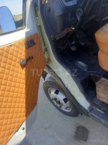 GAZ 33021 1997, 89,700 km - 2.4 l - Salyan