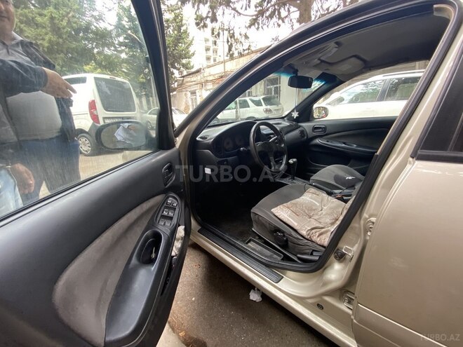 Nissan Sunny 2005, 470,000 km - 1.6 l - Bakı