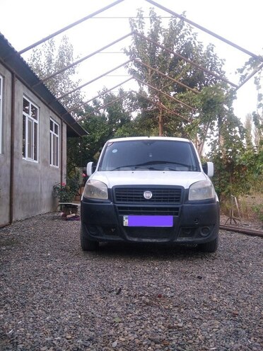 Fiat Doblo 2008, 300,010 km - 1.3 l - Bakı