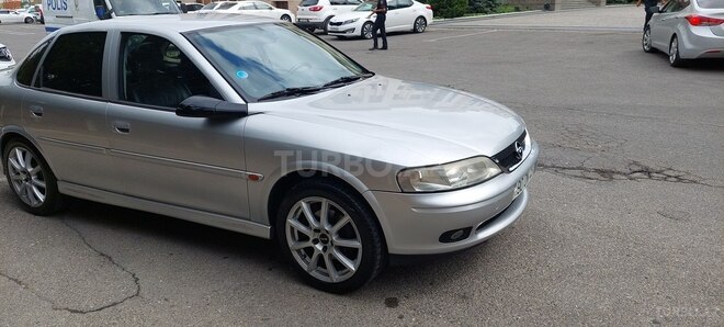 Opel Vectra 2001, 265,000 km - 1.8 l - Bakı