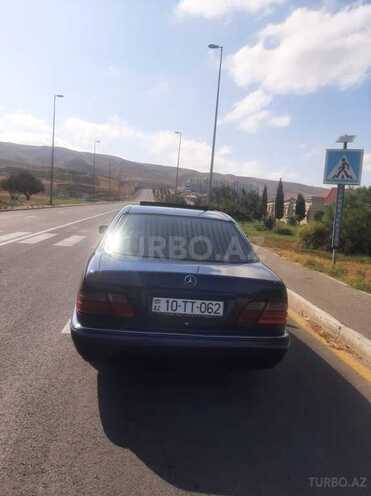 Mercedes E 240 1999, 411,736 km - 2.4 л - Bakı