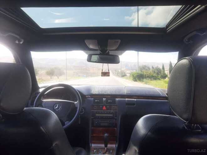 Mercedes E 240 1999, 411,736 km - 2.4 л - Bakı