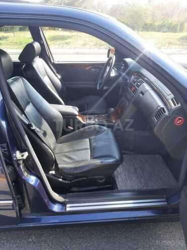 Mercedes E 240 1999, 411,736 km - 2.4 л - Bakı