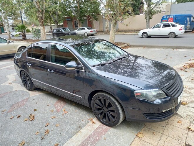 Volkswagen Passat 2006, 238,423 km - 2.0 l - Gəncə