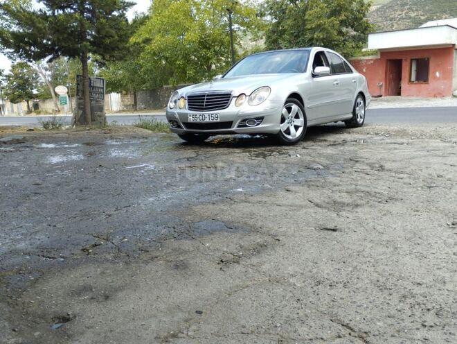 Mercedes E 270 2002, 310,000 km - 2.7 l - Şəki