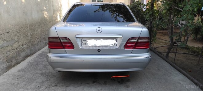Mercedes E 240 2000, 220,000 km - 2.4 l - Sumqayıt