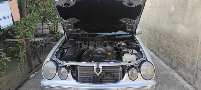 Mercedes E 240 2000, 220,000 km - 2.4 l - Sumqayıt