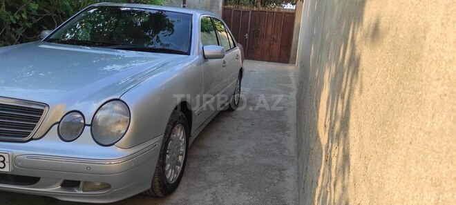 Mercedes E 240 2000, 220,000 km - 2.4 l - Sumqayıt