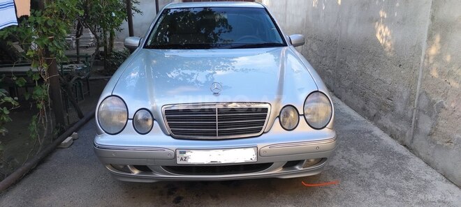 Mercedes E 240 2000, 220,000 km - 2.4 l - Sumqayıt