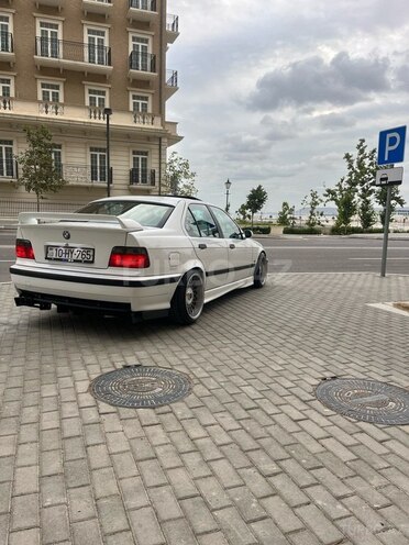 BMW 330 1998, 90,000 km - 3.0 l - Bakı