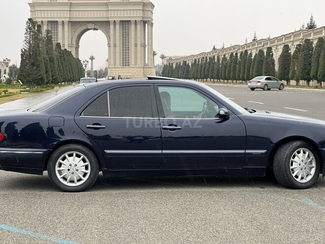 Mercedes E 200 2001, 328,000 km - 2.0 l - Gəncə