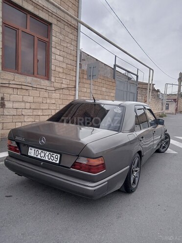 Mercedes E 300 1988, 100,021 km - 3.0 l - Bakı