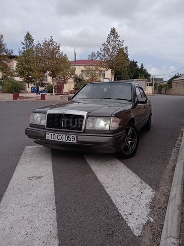 Mercedes E 300 1988, 100,021 km - 3.0 l - Bakı
