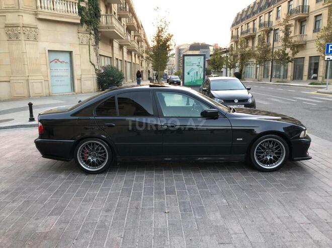 BMW 525 2001, 245,000 km - 2.5 l - Bakı