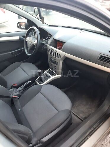 Opel Astra 2008, 180,000 km - 1.3 l - Bakı