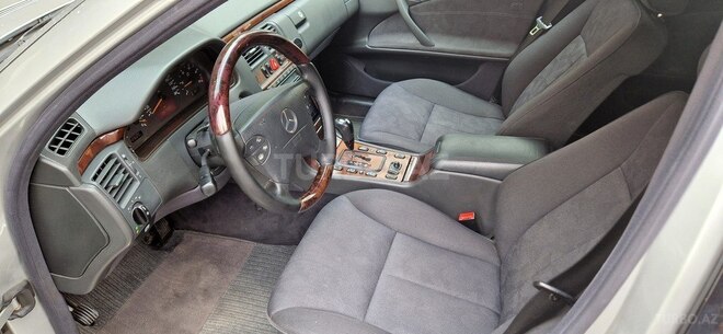Mercedes E 270 1999, 288,000 km - 2.7 l - Bakı