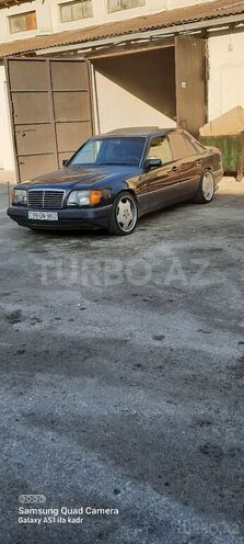 Mercedes E 320 1995, 250,000 km - 3.2 l - Bakı