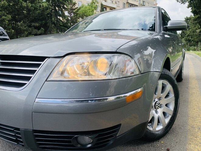 Volkswagen Passat 2003, 286,000 km - 1.8 l - Bakı