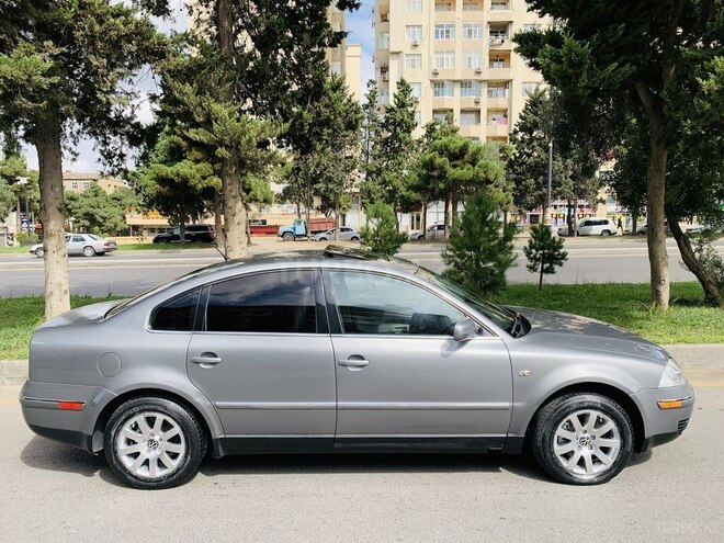 Volkswagen Passat 2003, 286,000 km - 1.8 l - Bakı
