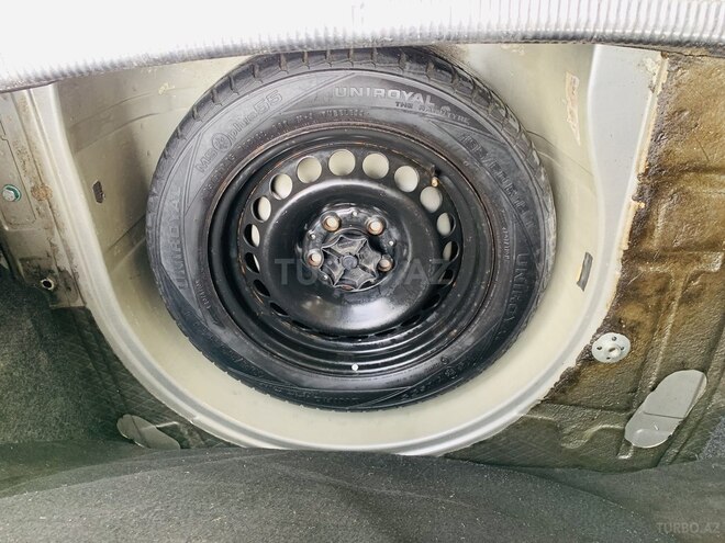 Volkswagen Passat 2003, 286,000 km - 1.8 l - Bakı
