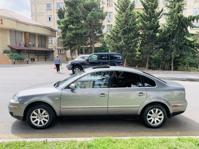 Volkswagen Passat 2003, 286,000 km - 1.8 l - Bakı
