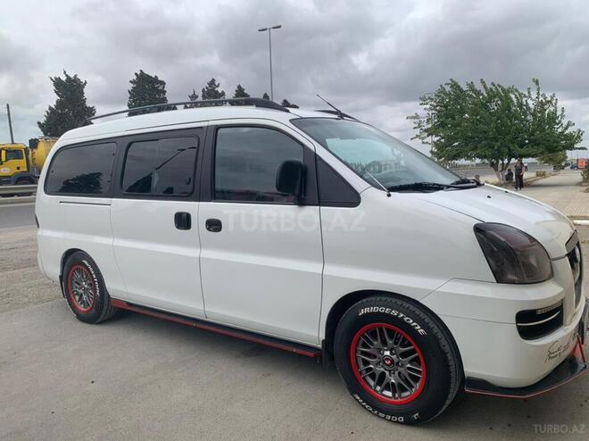 Hyundai H-1 2004, 300,000 km - 2.5 л - Bakı