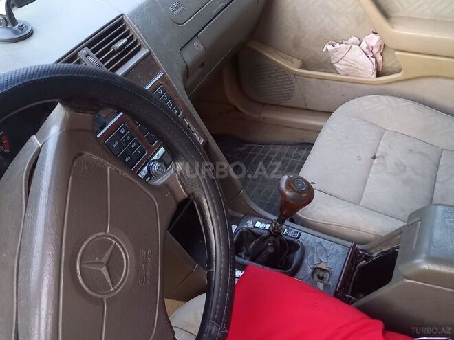 Mercedes C 220 1995, 300,000 km - 2.2 l - Bakı