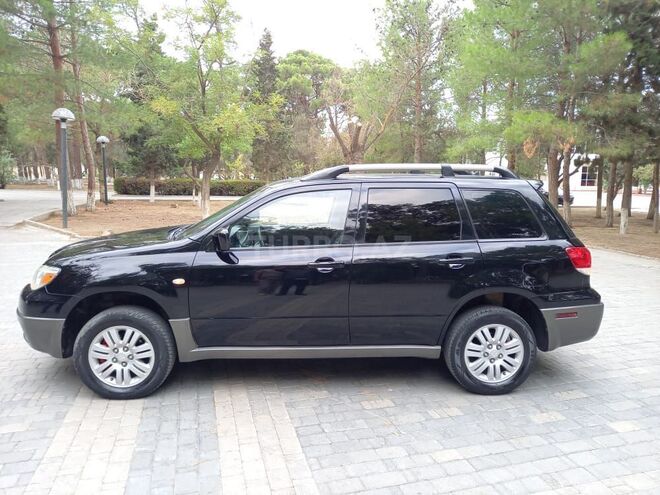 Mitsubishi Outlander 2005, 254,235 km - 2.4 l - Sumqayıt