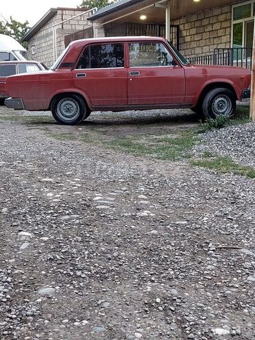 LADA (VAZ) 2107 2007, 210,000 km - 1.5 l - Quba
