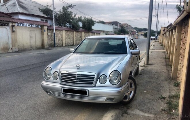 Mercedes E 240 1997, 256,000 km - 2.4 l - Qusar