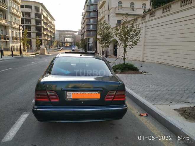 Mercedes E 270 2000, 350,000 km - 2.7 л - Bakı