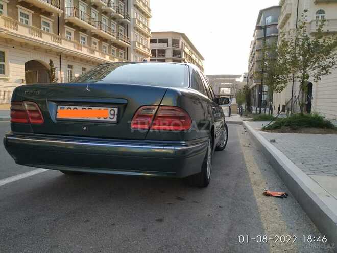 Mercedes E 270 2000, 350,000 km - 2.7 л - Bakı