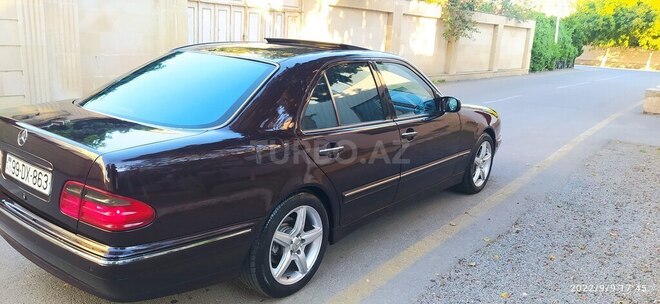 Mercedes E 270 2001, 300,000 km - 2.7 l - Beyləqan
