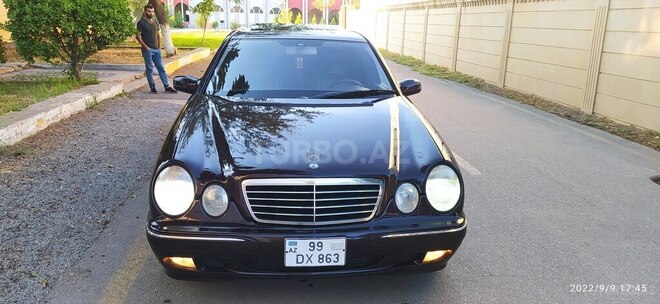 Mercedes E 270 2001, 300,000 km - 2.7 l - Beyləqan