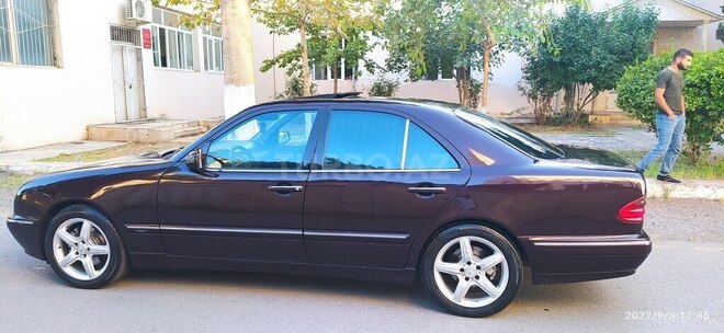 Mercedes E 270 2001, 300,000 km - 2.7 l - Beyləqan