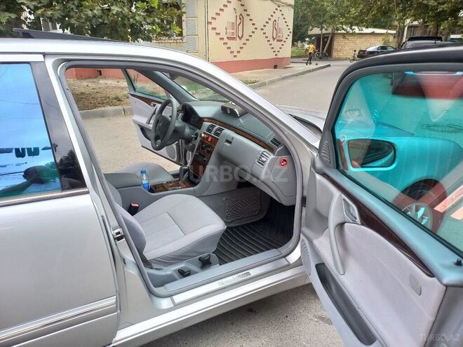 Mercedes E 270 2000, 355,500 km - 2.7 l - Mingəçevir