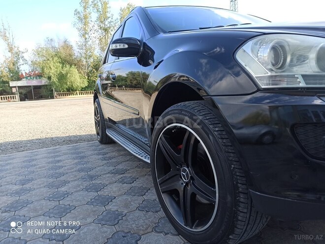 Mercedes  2007, 224,000 km - 5.0 л - Salyan