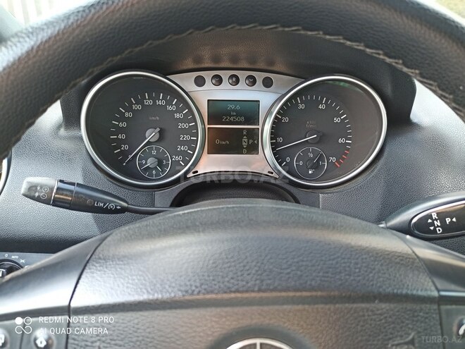 Mercedes  2007, 224,000 km - 5.0 л - Salyan