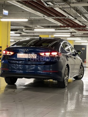 Hyundai Elantra 2018, 57,529 km - 2.0 л - Gəncə