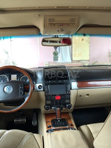 Volkswagen Touareg 2005, 229,494 km - 4.2 л - Biləsuvar